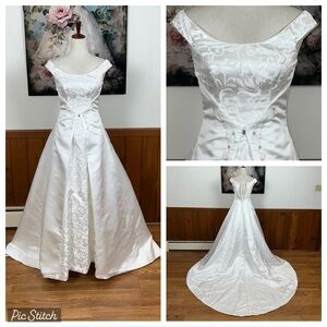 Stunning Vintage Y2K Maggie Sottero Embossed Satin Wedding Gown!